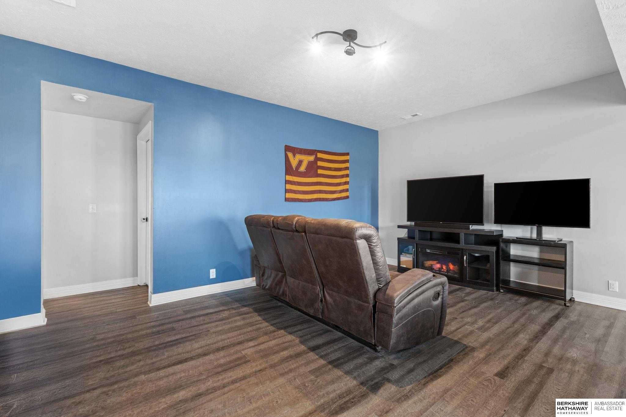 Papillion, Nebraska 68133, United States, 4 Bedrooms Bedrooms, ,3 BathroomsBathrooms,Residential,Active,249282