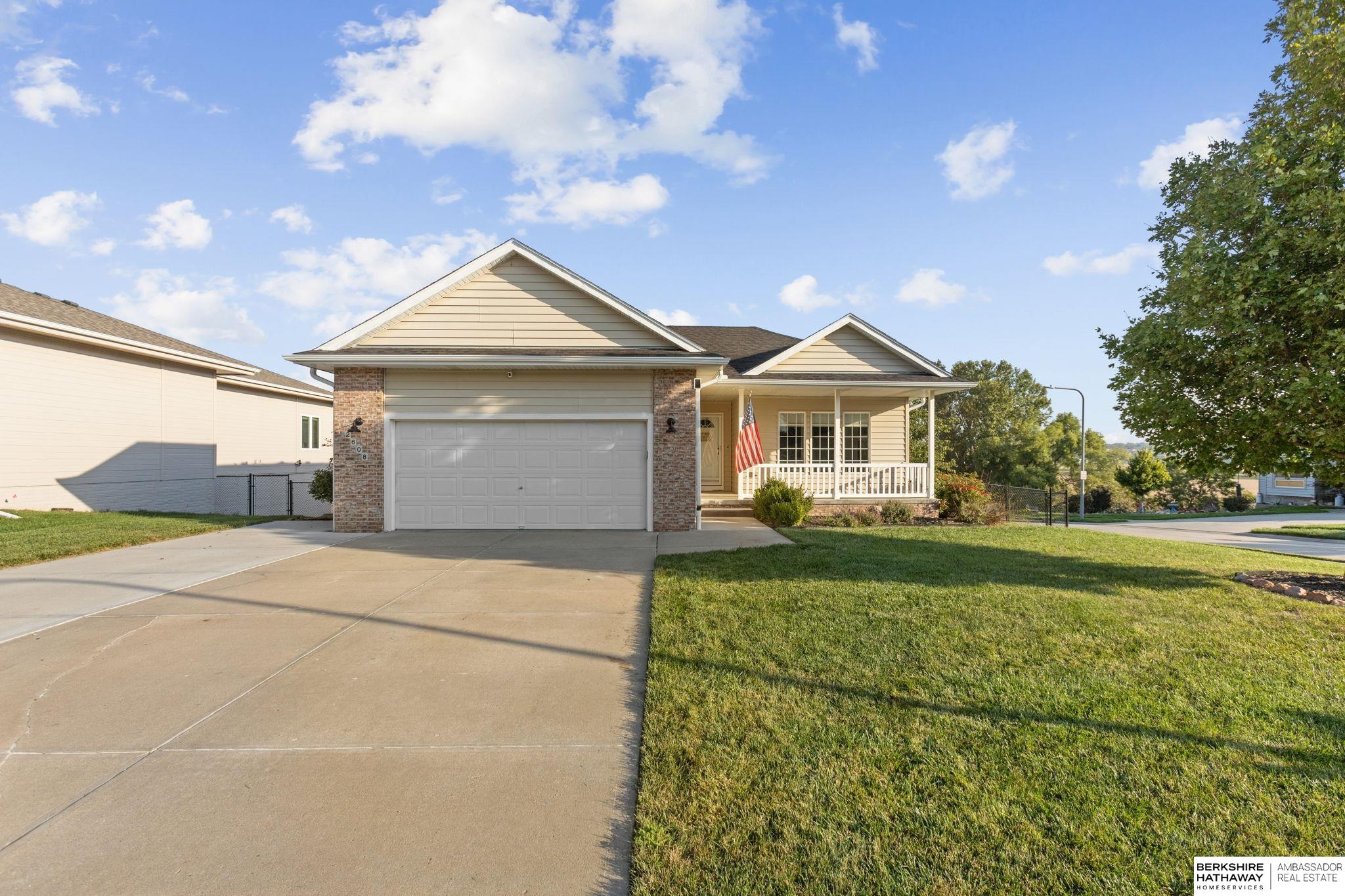 Papillion, Nebraska 68133, United States, 4 Bedrooms Bedrooms, ,3 BathroomsBathrooms,Residential,Active,249282