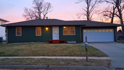 Photo of 1403 Wright Street, Blair, NE 68008 (MLS # 22607625)