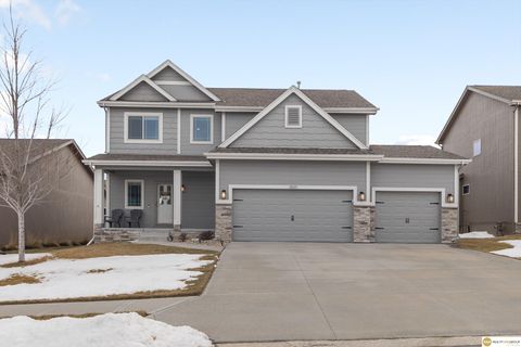 Photo of 18621 Willow Street, Omaha, NE 68136 (MLS # 22605125)