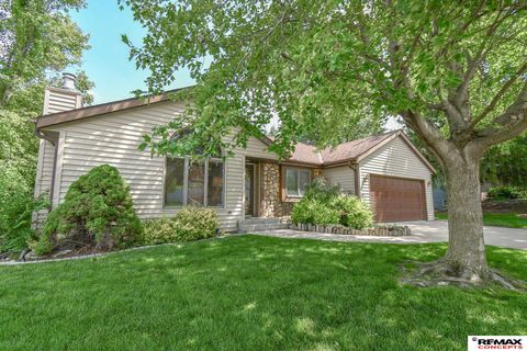 Photo of 1740 Fairchild Drive, Crete, NE 68333 (MLS # 22533937)