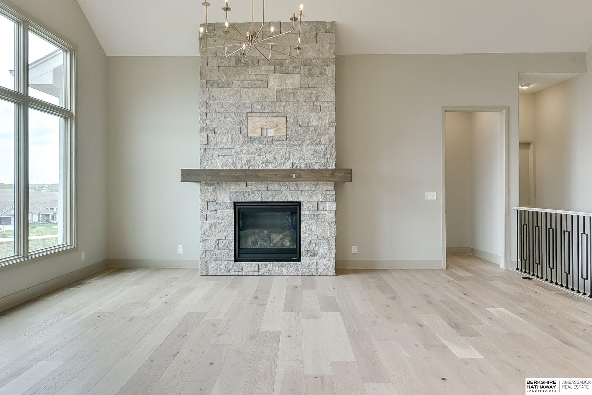 Omaha, Nebraska 68137, United States, 4 Bedrooms Bedrooms, ,3 BathroomsBathrooms,Residential,Active,139483