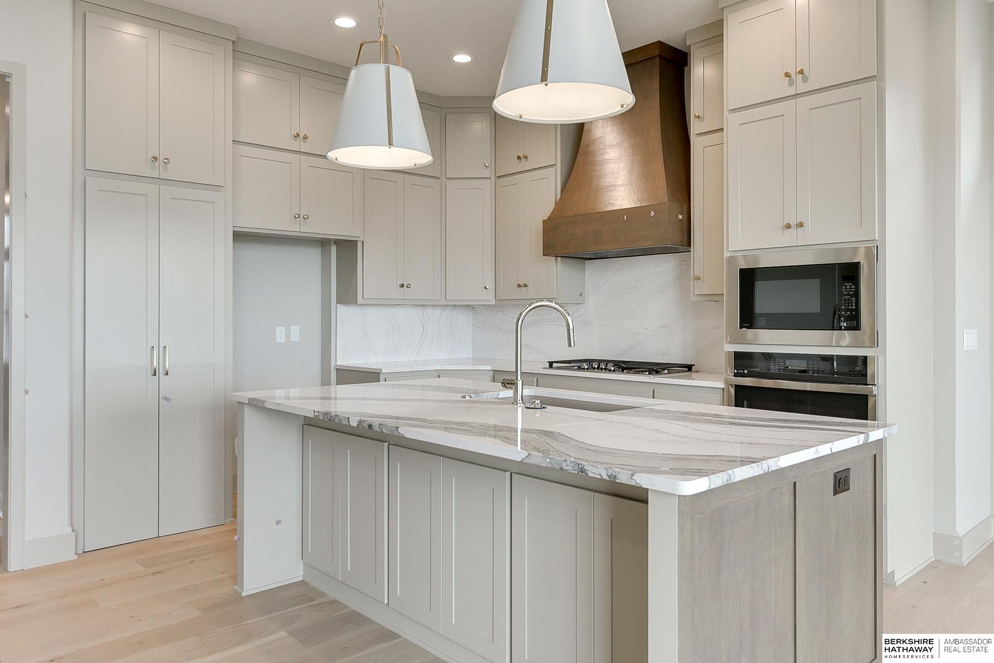 Omaha, Nebraska 68137, United States, 4 Bedrooms Bedrooms, ,3 BathroomsBathrooms,Residential,Active,139483