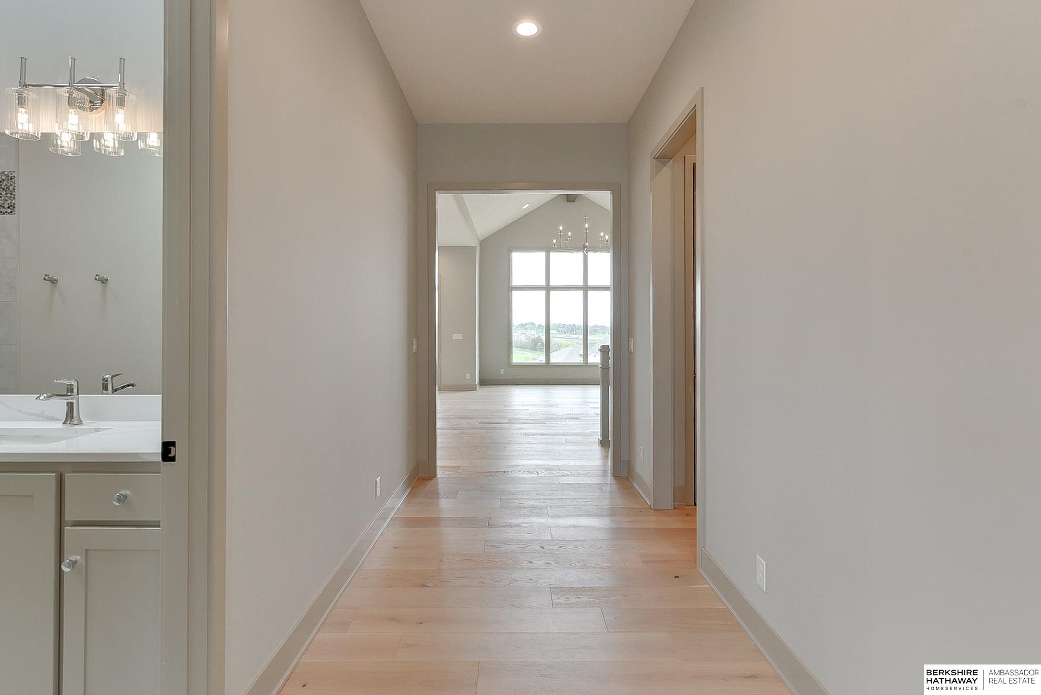 Omaha, Nebraska 68137, United States, 4 Bedrooms Bedrooms, ,3 BathroomsBathrooms,Residential,Active,139483