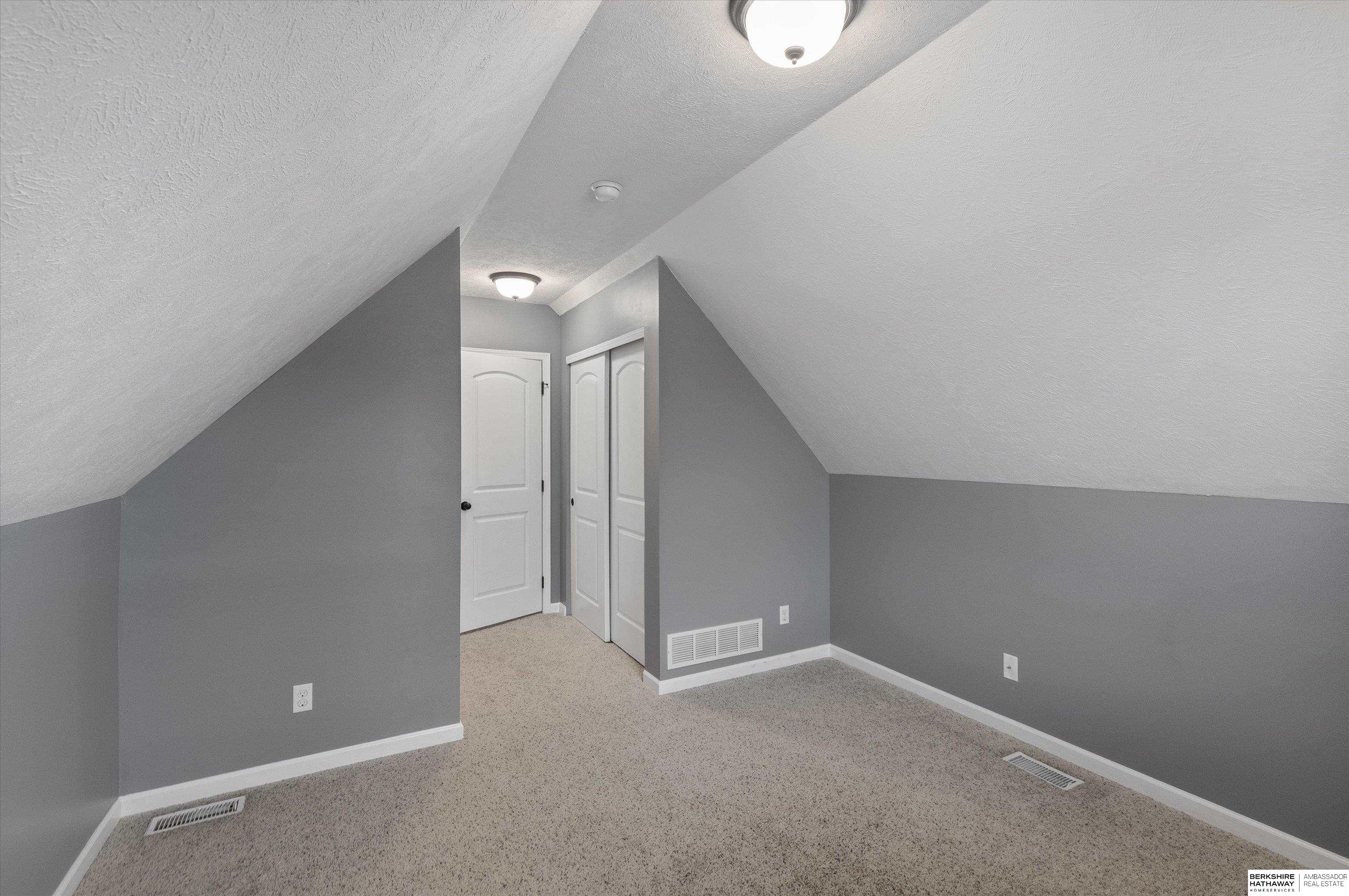 Papillion, Nebraska 68046, United States, 4 Bedrooms Bedrooms, ,3 BathroomsBathrooms,Residential,Active,202985