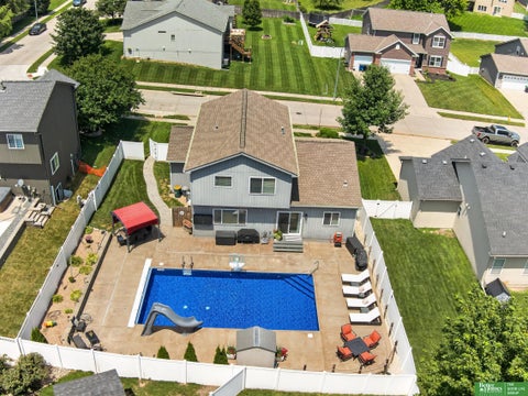 Photo of 18567 Drexel Street, Omaha, NE 68135 (MLS # 22620860)