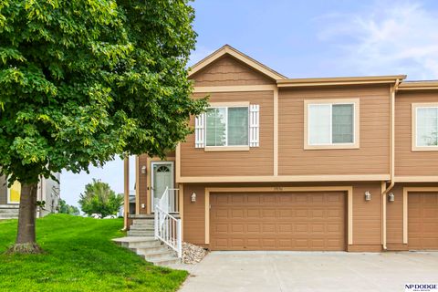 Photo of 19156 Drexel Circle, Omaha, NE 68135 (MLS # 22602893)