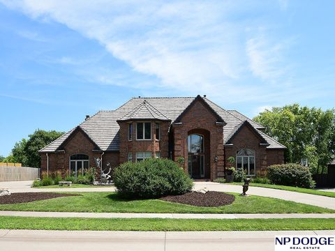 Photo of 4535 S 162 Avenue, Omaha, NE 68135 (MLS # 22524876)