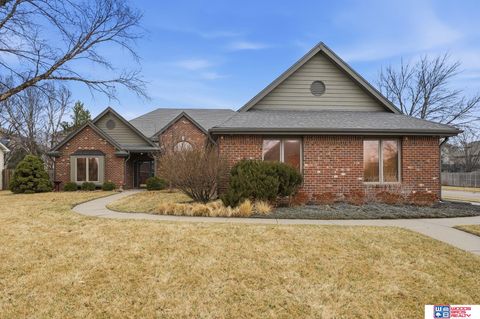Photo of 5820 S 77th Street, Lincoln, NE 68516 (MLS # 22605698)