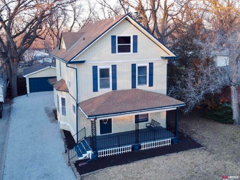 Photo of 7012 Francis Street, Lincoln, NE 68505 (MLS # 22603597)
