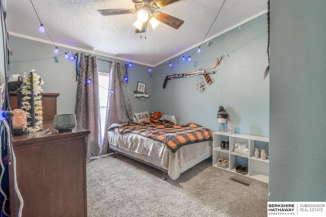 Plattsmouth, Nebraska 68048, United States, 4 Bedrooms Bedrooms, ,2 BathroomsBathrooms,Residential,Pending,245997