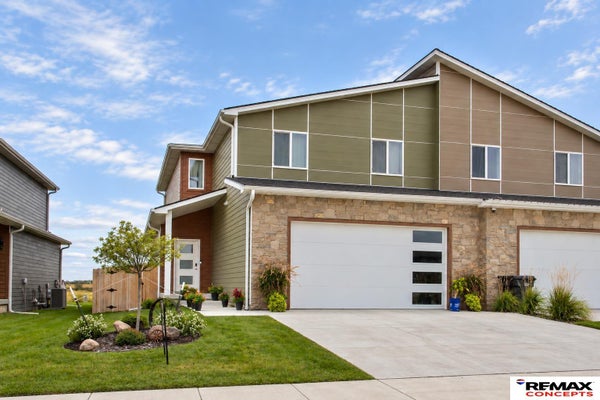 256 N 105TH ST, LINCOLN, NE 68527 - Image 6defa77b873cfe41af7dbeb41c8a41c9/3178604573