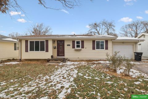 Photo of 4962 Magnolia Street, Omaha, NE 68137 (MLS # 22603120)