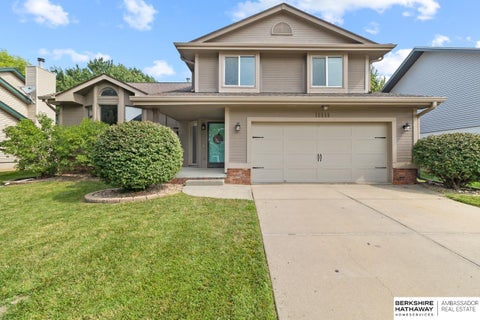 Photo of 16558 Washington Street, Omaha, NE 68135 (MLS # 22621105)