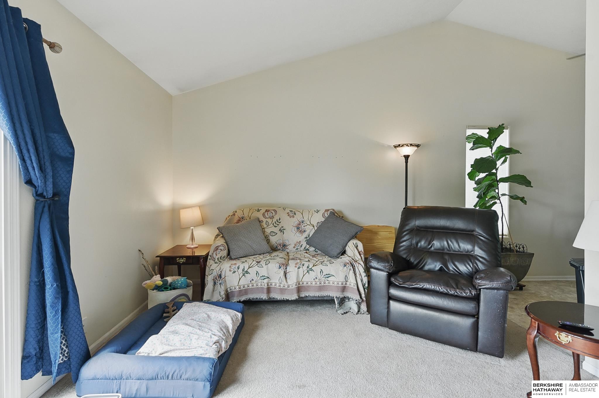 Omaha, Nebraska 68122, United States, 3 Bedrooms Bedrooms, ,2 BathroomsBathrooms,Residential,Active,146254