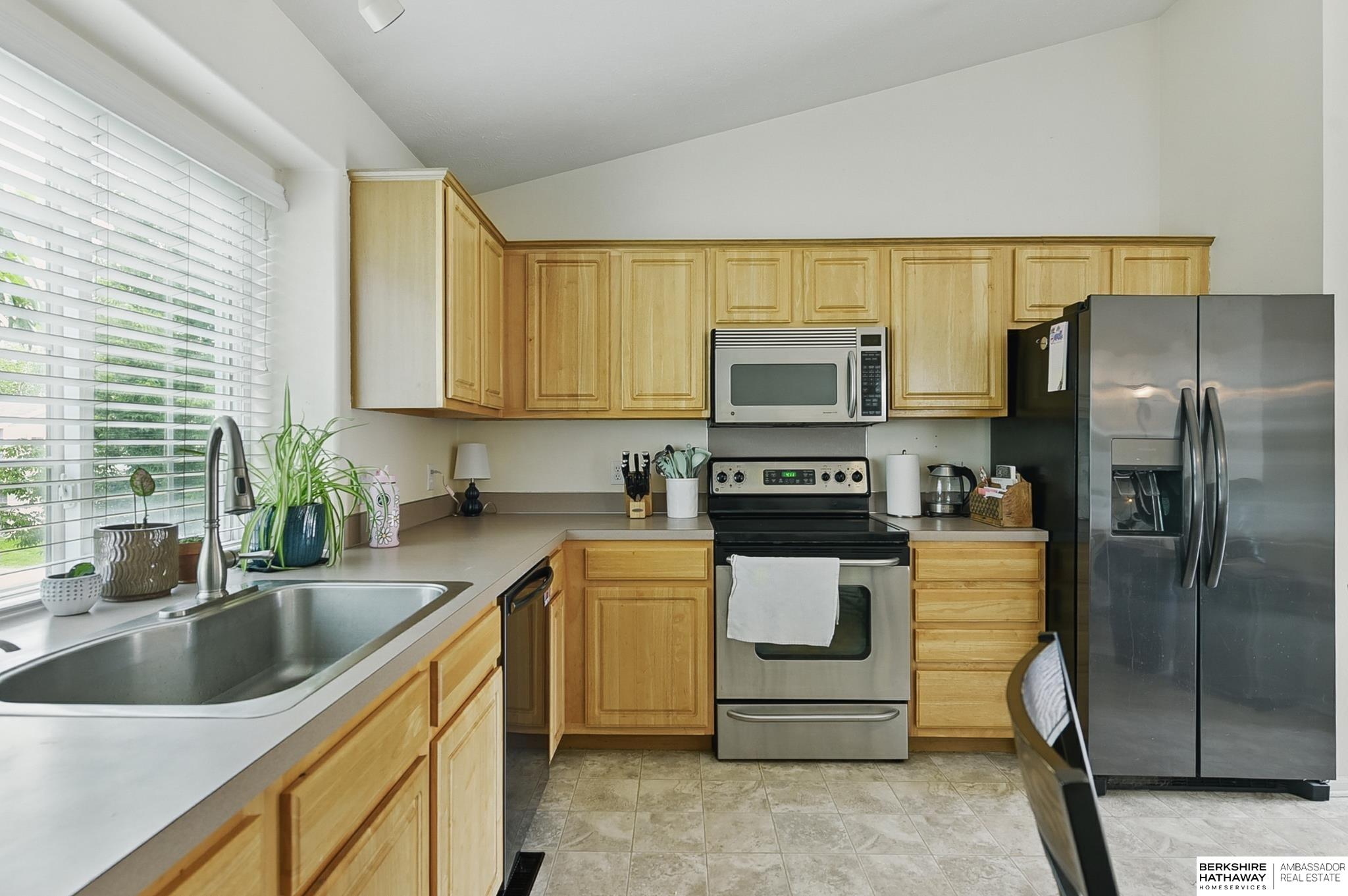 Omaha, Nebraska 68122, United States, 3 Bedrooms Bedrooms, ,2 BathroomsBathrooms,Residential,Active,146254