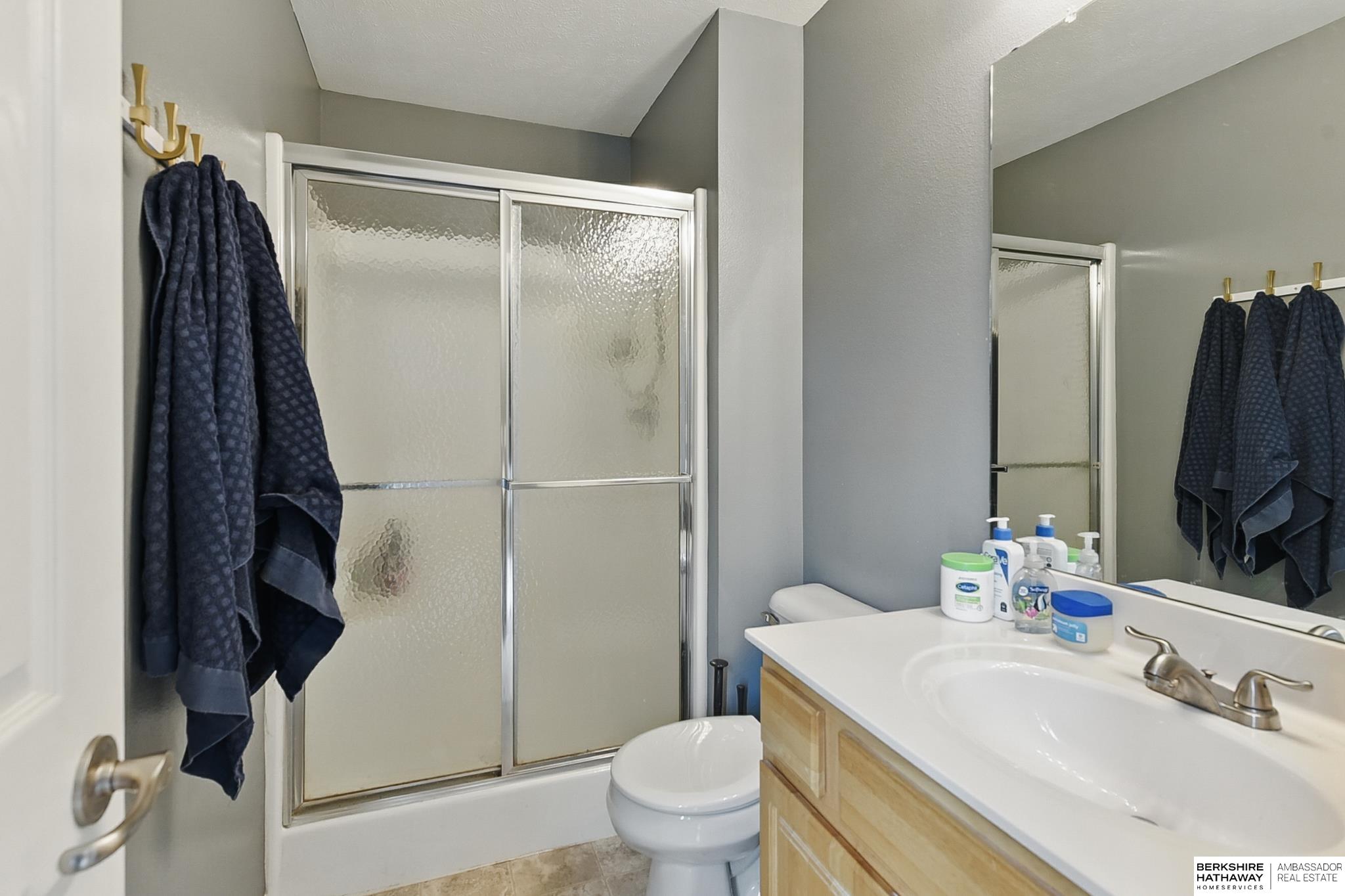 Omaha, Nebraska 68122, United States, 3 Bedrooms Bedrooms, ,2 BathroomsBathrooms,Residential,Active,146254