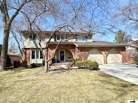 Photo of 3901 S 32Nd Place, Lincoln, NE 68502 (MLS # 22611092)