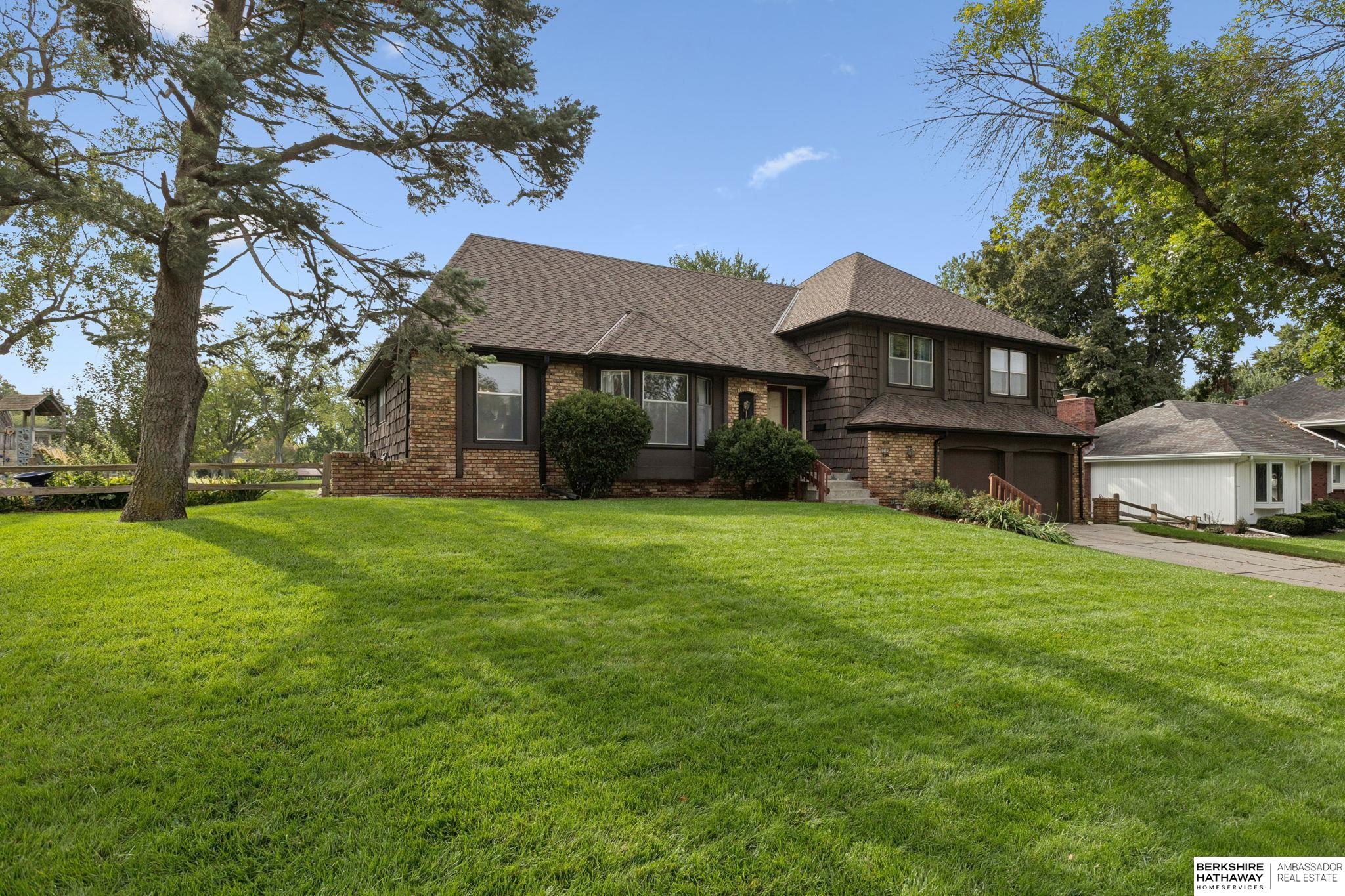 Omaha, Nebraska 68137, United States, 4 Bedrooms Bedrooms, ,3 BathroomsBathrooms,Residential,Active,219744