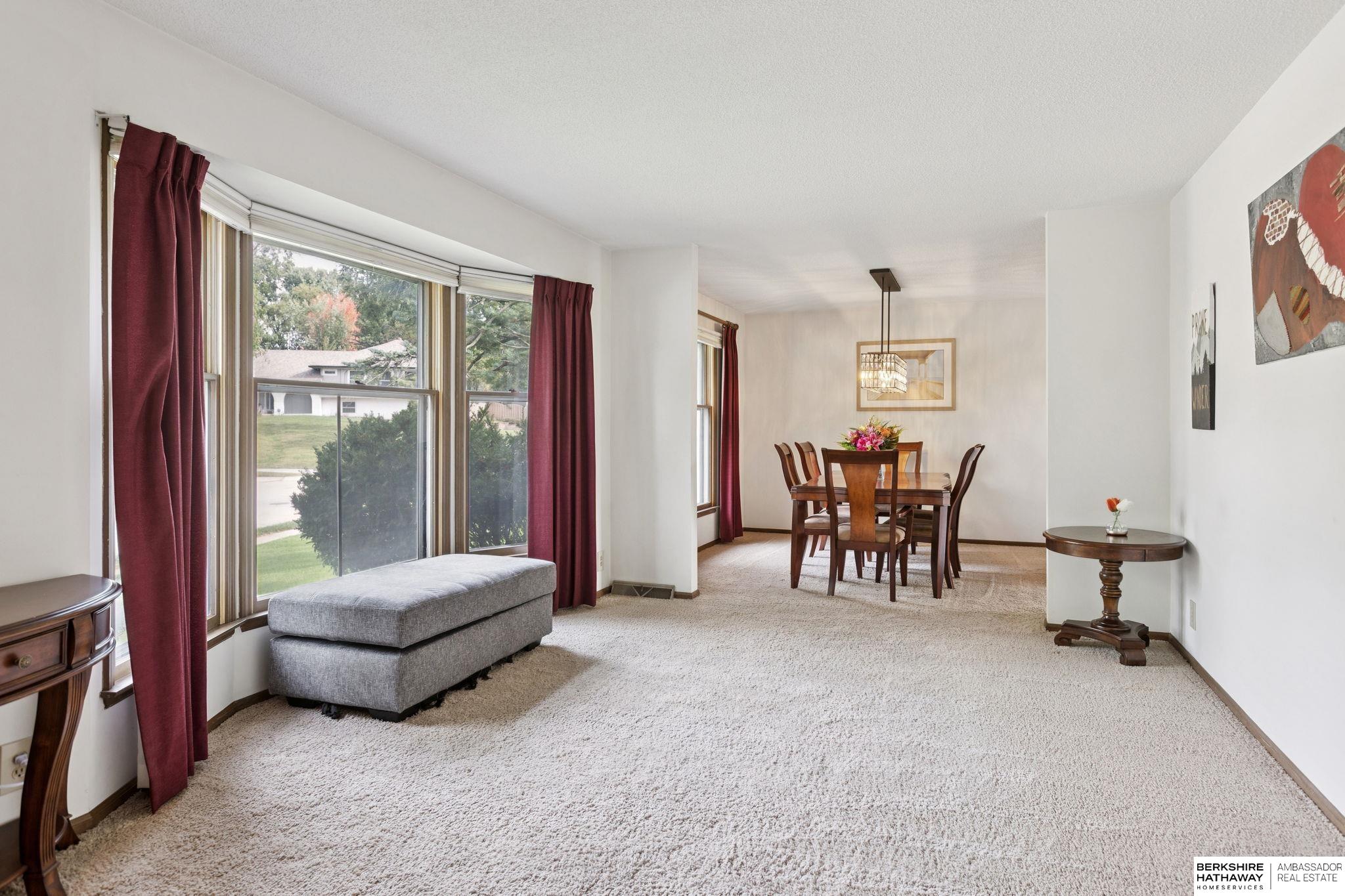 Omaha, Nebraska 68137, United States, 4 Bedrooms Bedrooms, ,3 BathroomsBathrooms,Residential,Active,219744