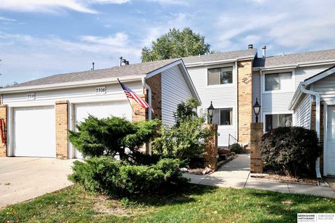 Photo of 7708 S 87th Street, La Vista, NE 68128 (MLS # 22526698)