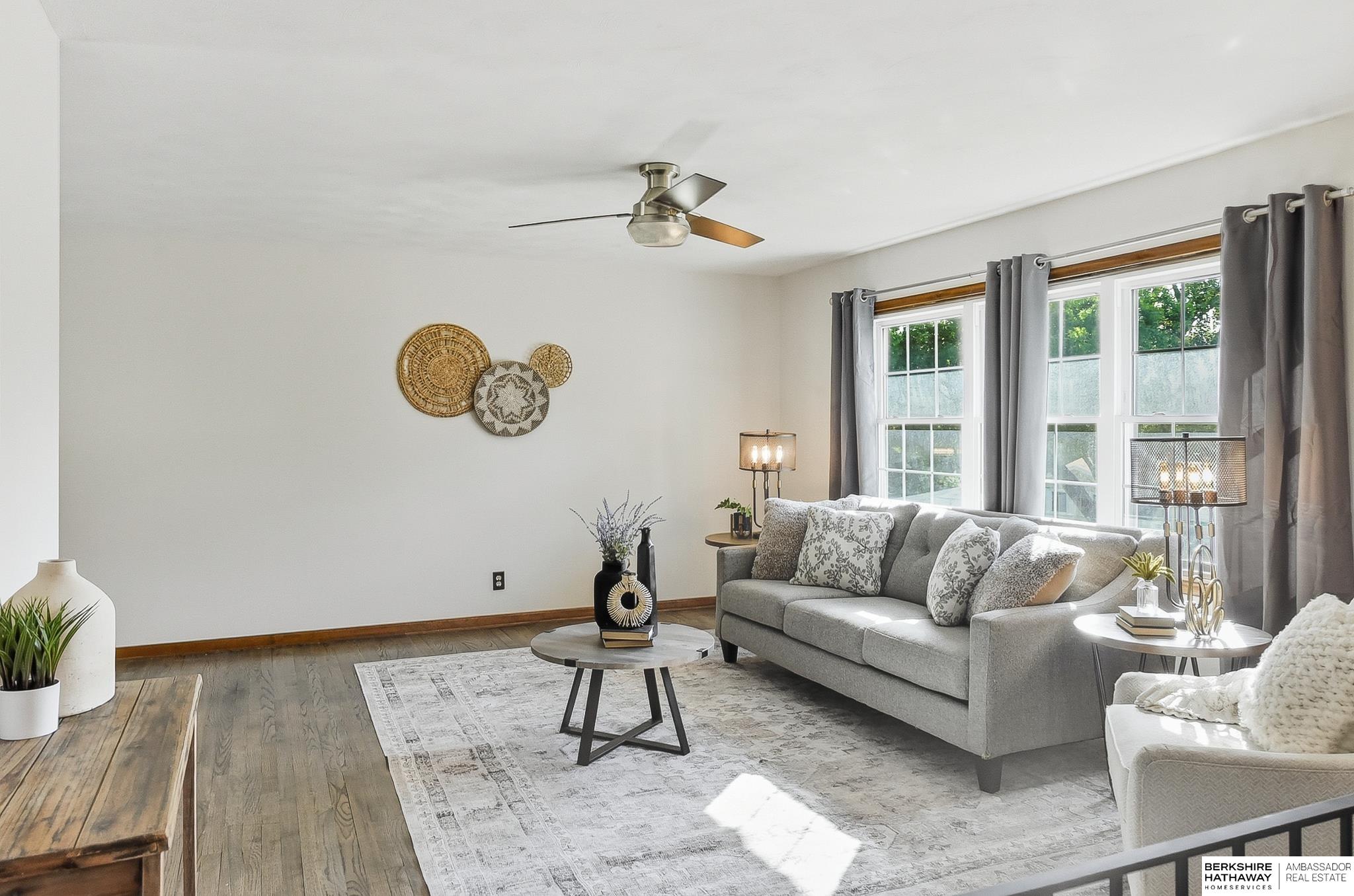 Omaha, Nebraska 68112, United States, 3 Bedrooms Bedrooms, ,2 BathroomsBathrooms,Residential,Active,226191