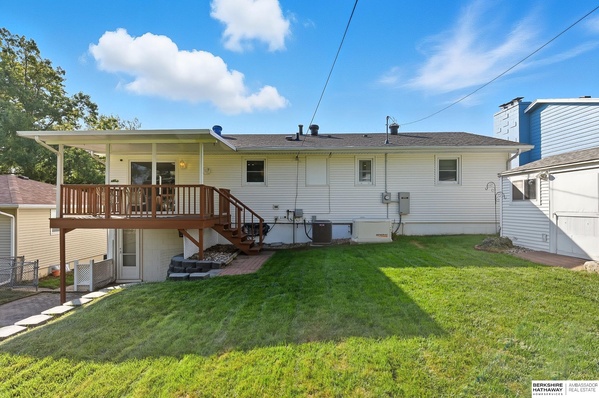 Omaha, Nebraska 68112, United States, 3 Bedrooms Bedrooms, ,2 BathroomsBathrooms,Residential,Active,226191