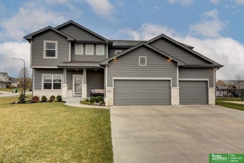 Photo of 19480 Willow Circle, Gretna, NE 68028 (MLS # 22610801)
