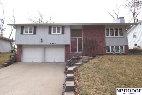Photo of 4846 S 93 Avenue, Omaha, NE 68127 (MLS # 22605926)