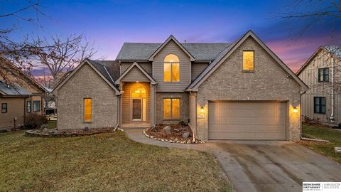 Photo of 1226 Cork Drive, Papillion, NE 68046 (MLS # 22600747)