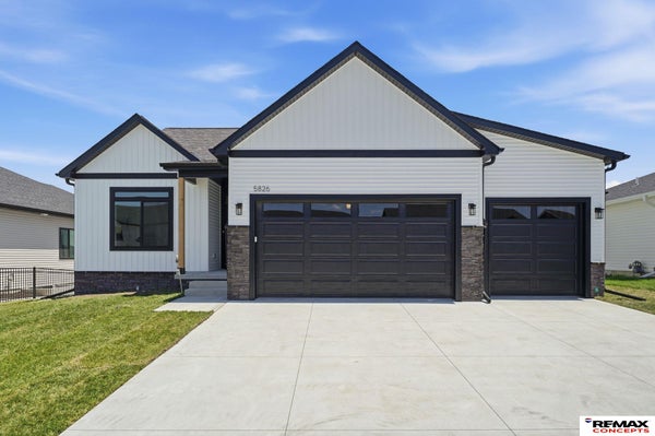 5826 SW 9TH ST, LINCOLN, NE 68523 - Image 6f5b42e7d583eb3218cb9fbf49799397/4221785238