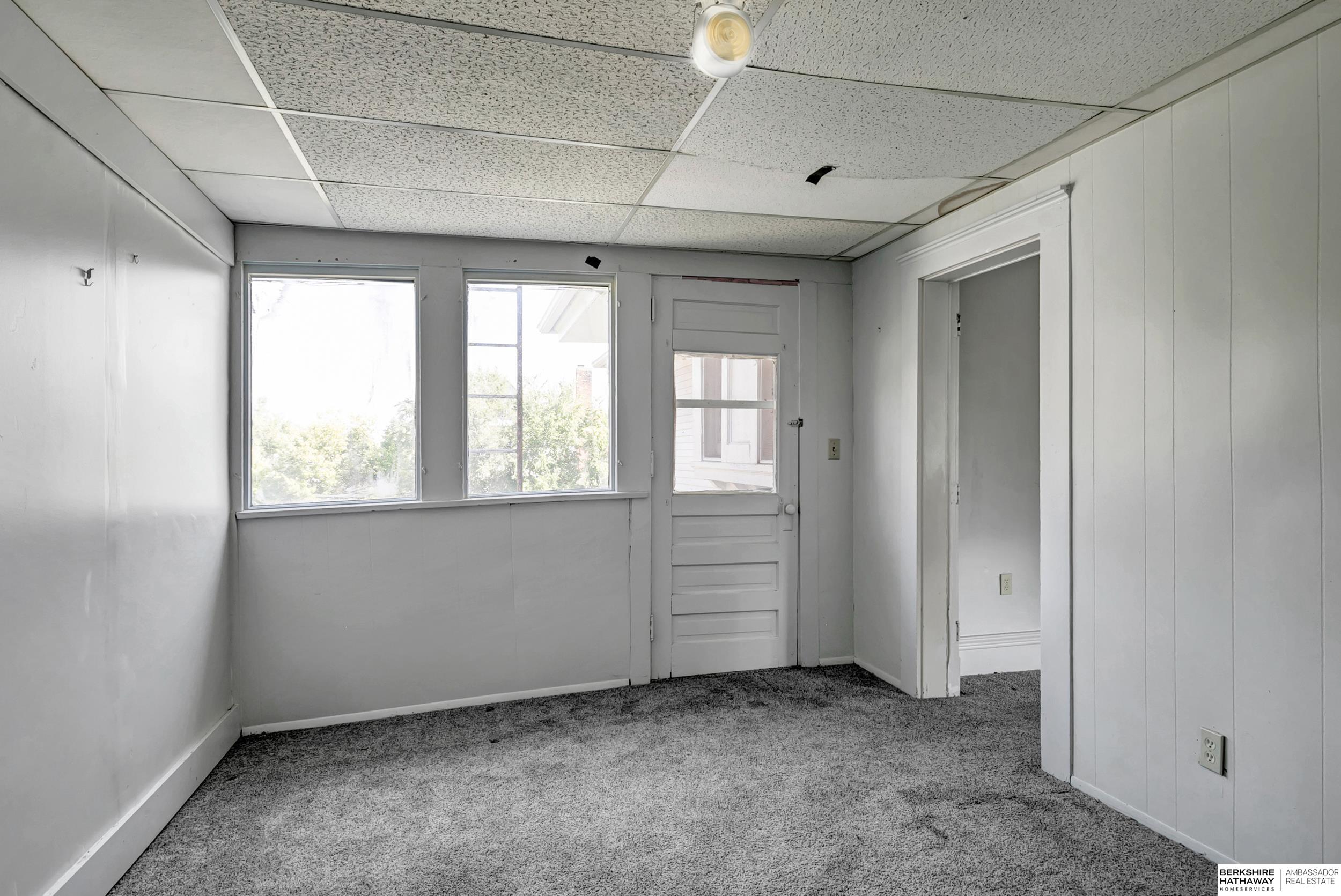 Lincoln, Nebraska 68502, United States, 8 Bedrooms Bedrooms, ,5 BathroomsBathrooms,Residential,Active,228108