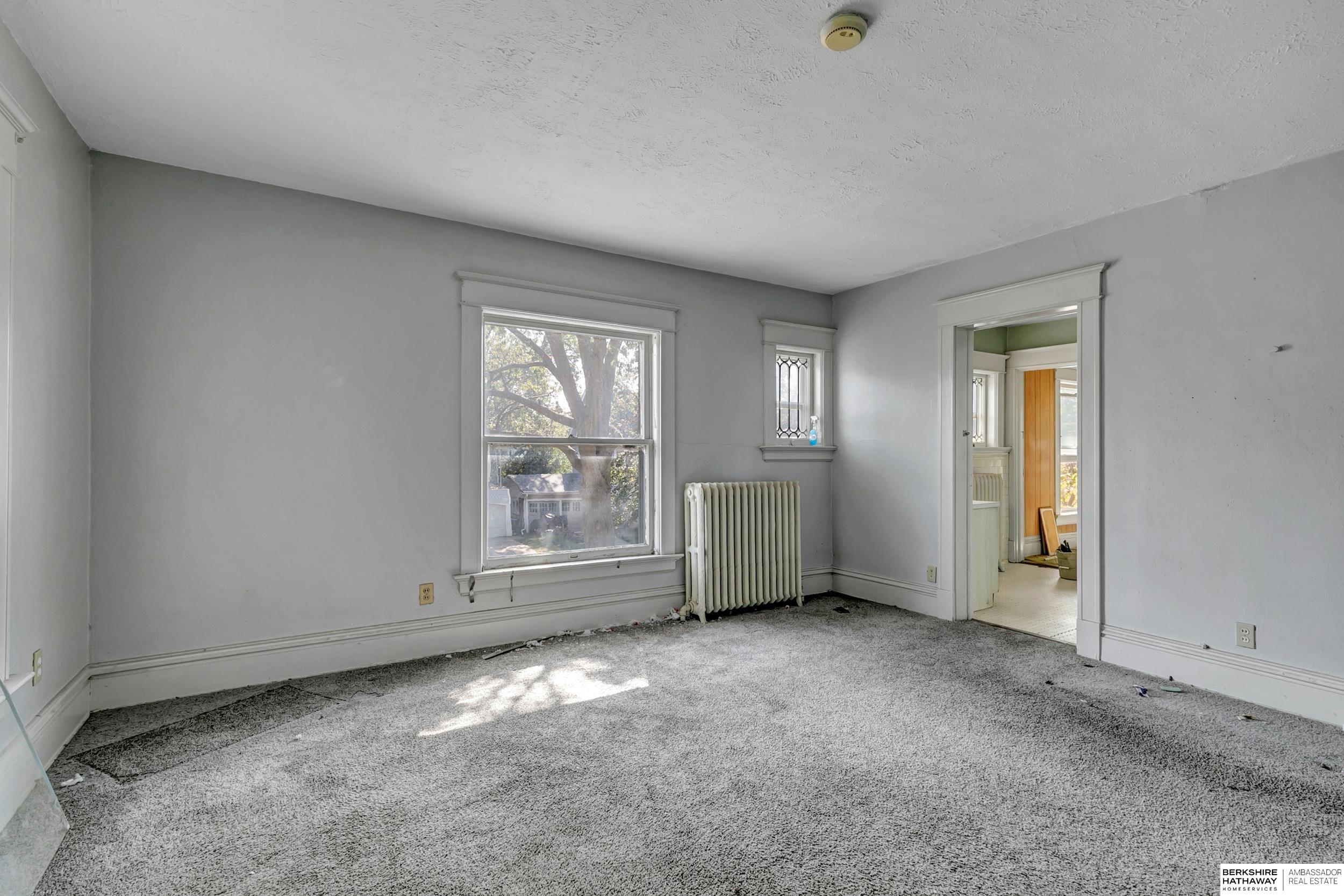 Lincoln, Nebraska 68502, United States, 8 Bedrooms Bedrooms, ,5 BathroomsBathrooms,Residential,Active,228108