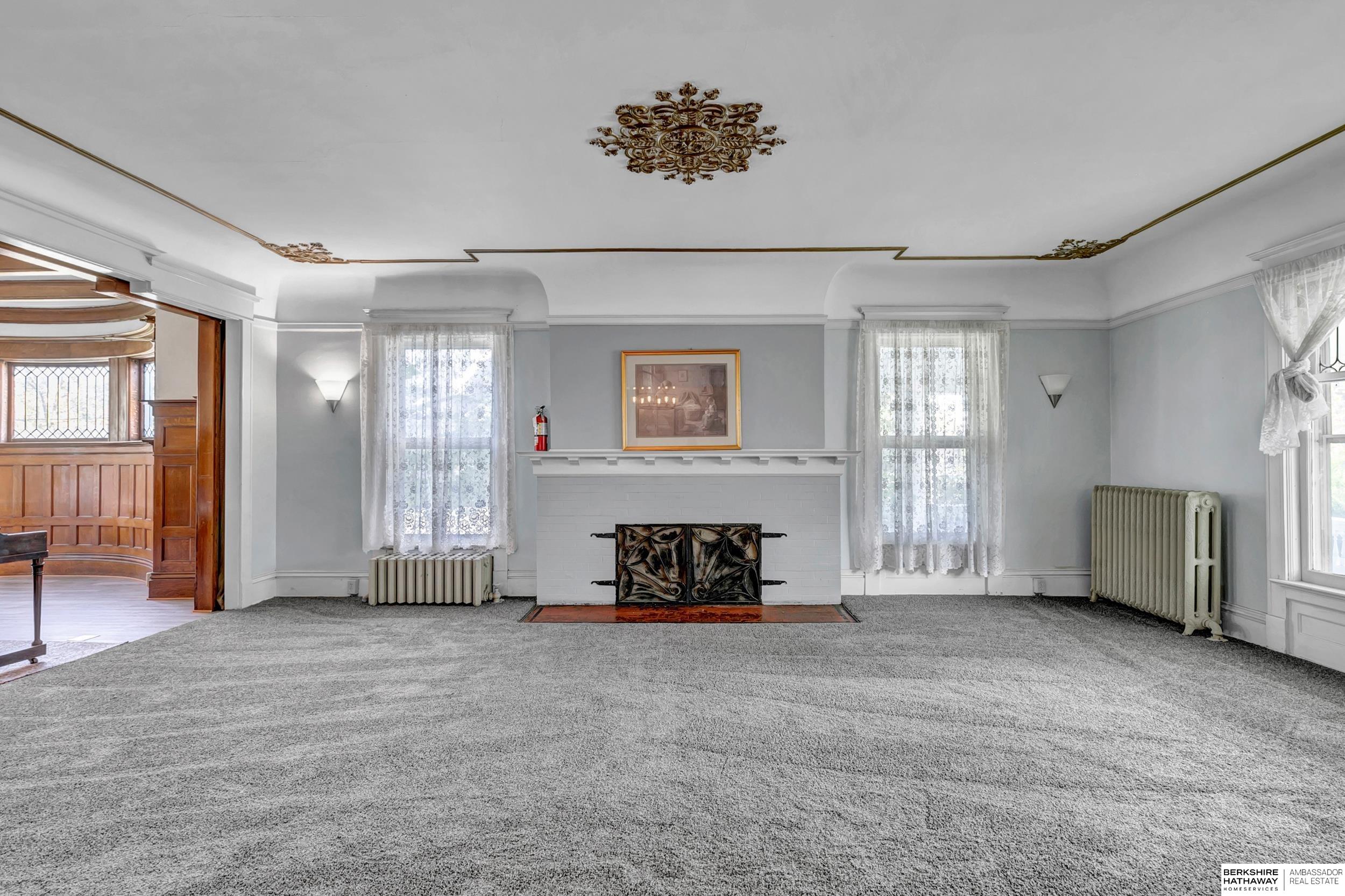 Lincoln, Nebraska 68502, United States, 8 Bedrooms Bedrooms, ,5 BathroomsBathrooms,Residential,Active,228108