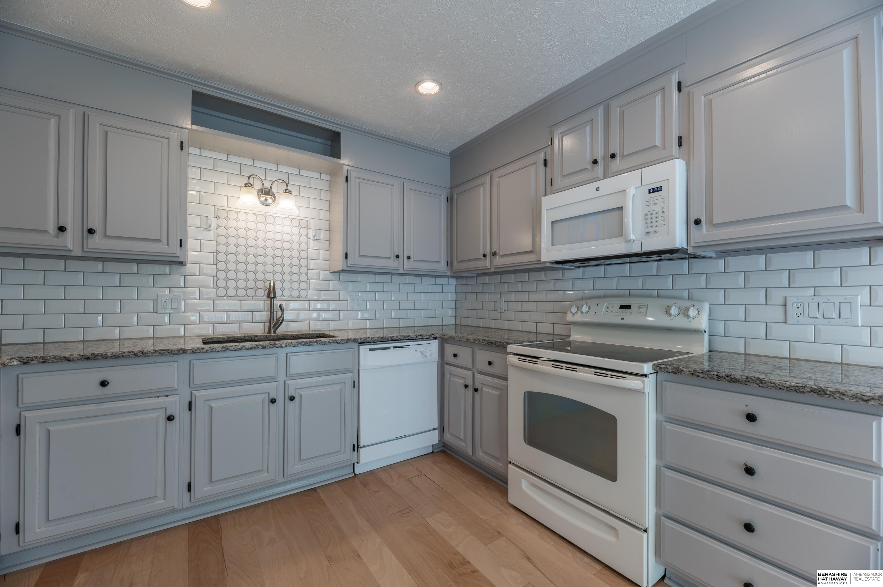 Papillion, Nebraska 68046, United States, 4 Bedrooms Bedrooms, ,3 BathroomsBathrooms,Residential,Active,165884