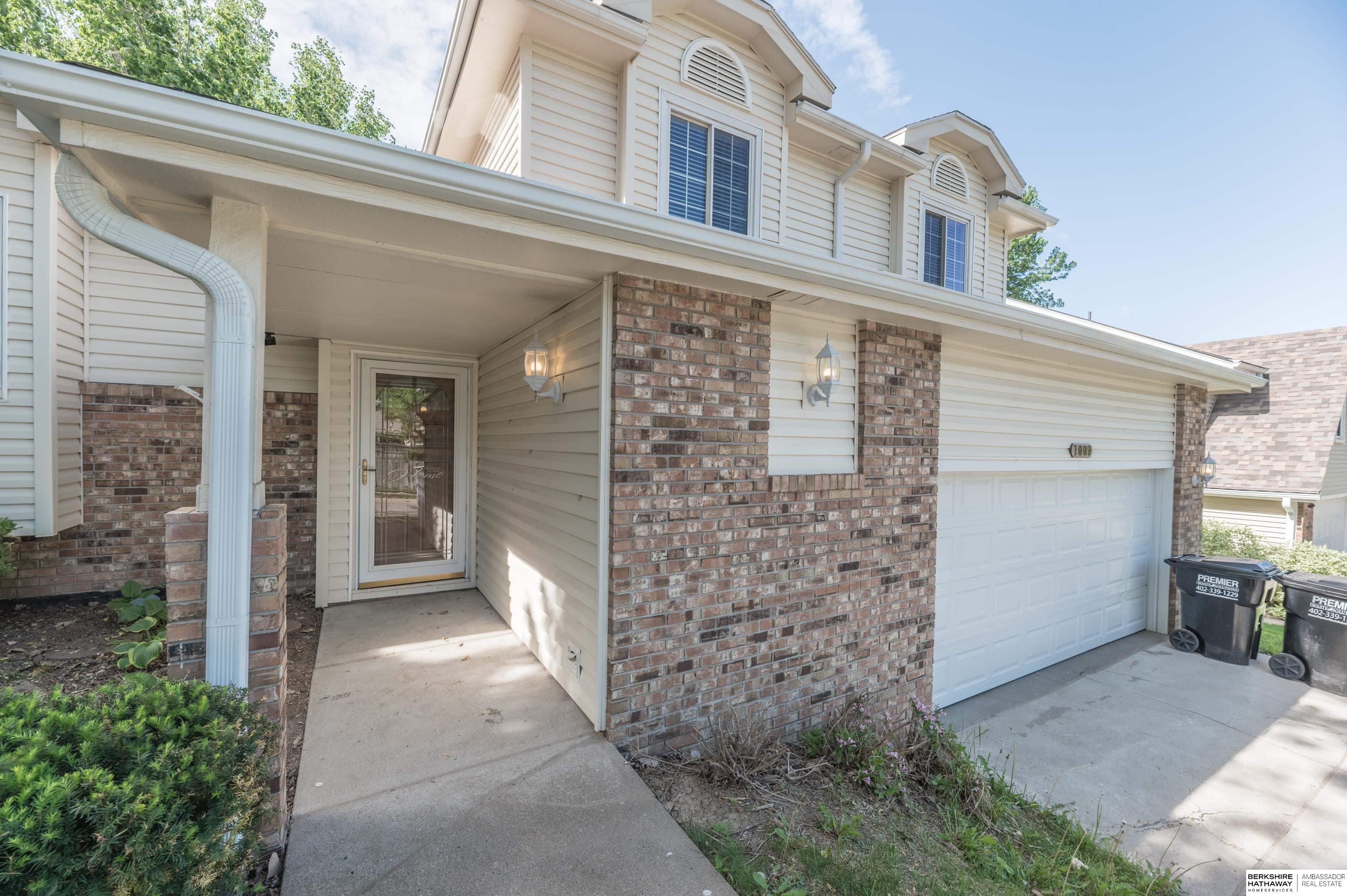 Papillion, Nebraska 68046, United States, 4 Bedrooms Bedrooms, ,3 BathroomsBathrooms,Residential,Active,165884