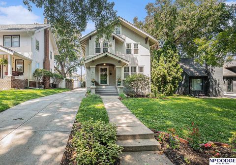 Photo of 5170 Jones Street, Omaha, NE 68106 (MLS # 22530379) Photo of 5170 Jones Street, Omaha, NE 68106 (MLS # 22530379)