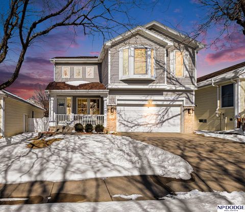 Photo of 17202 Walnut Plaza, Omaha, NE 68130 (MLS # 22604856)