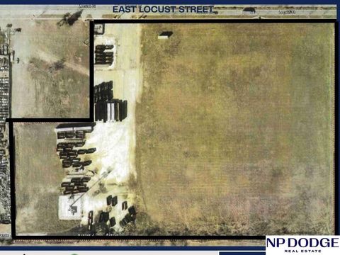 13th E Locust Street Carter Lake IA 51510