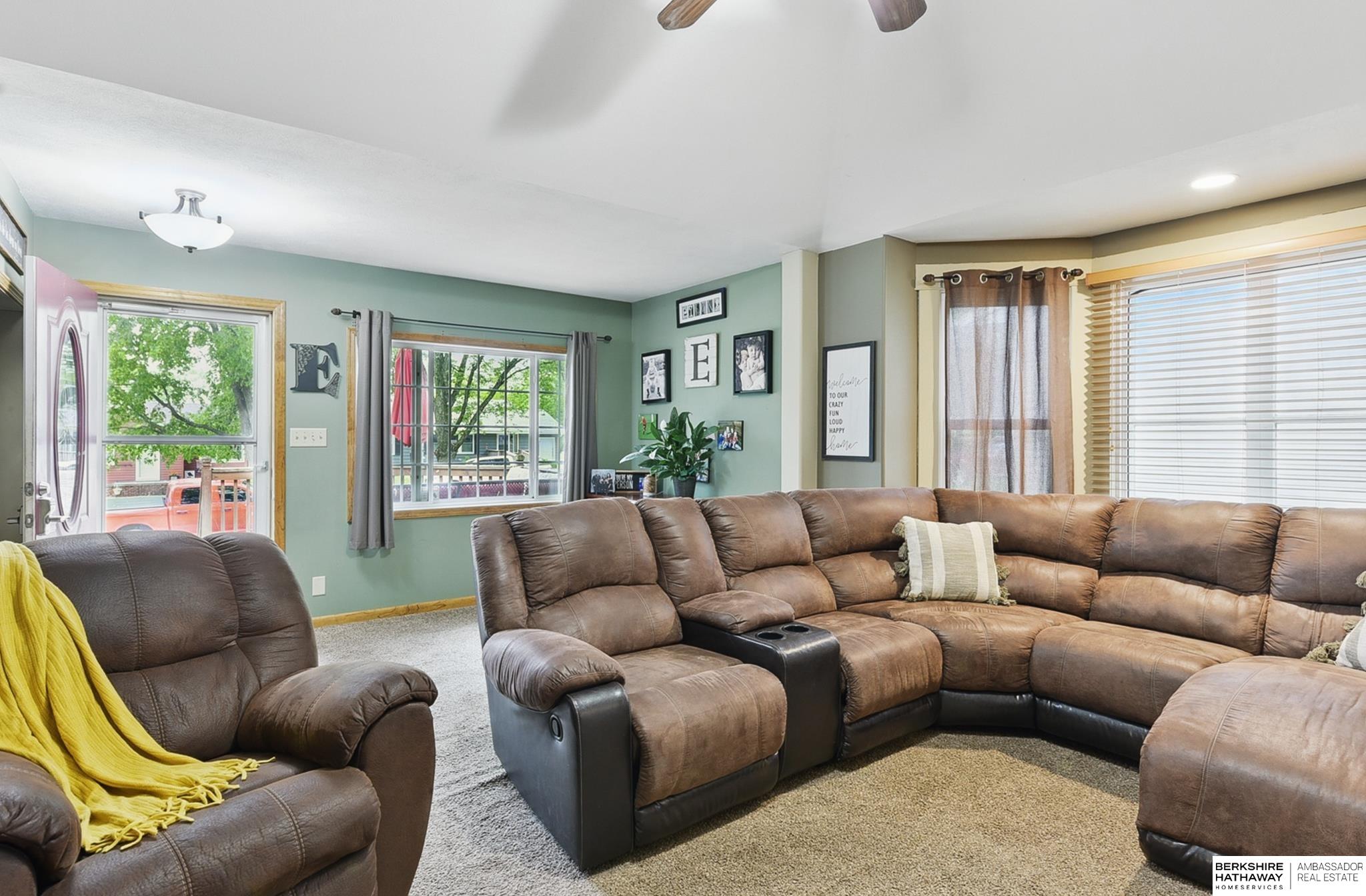 Arlington, Nebraska 68002, United States, 3 Bedrooms Bedrooms, ,2 BathroomsBathrooms,Residential,Pending,135142