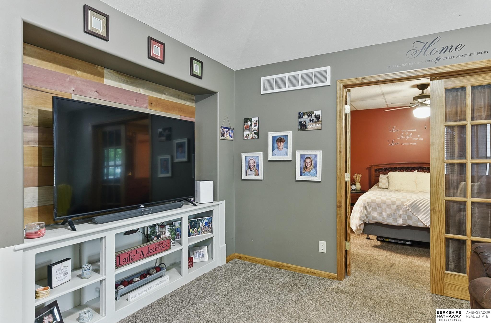 Arlington, Nebraska 68002, United States, 3 Bedrooms Bedrooms, ,2 BathroomsBathrooms,Residential,Pending,135142