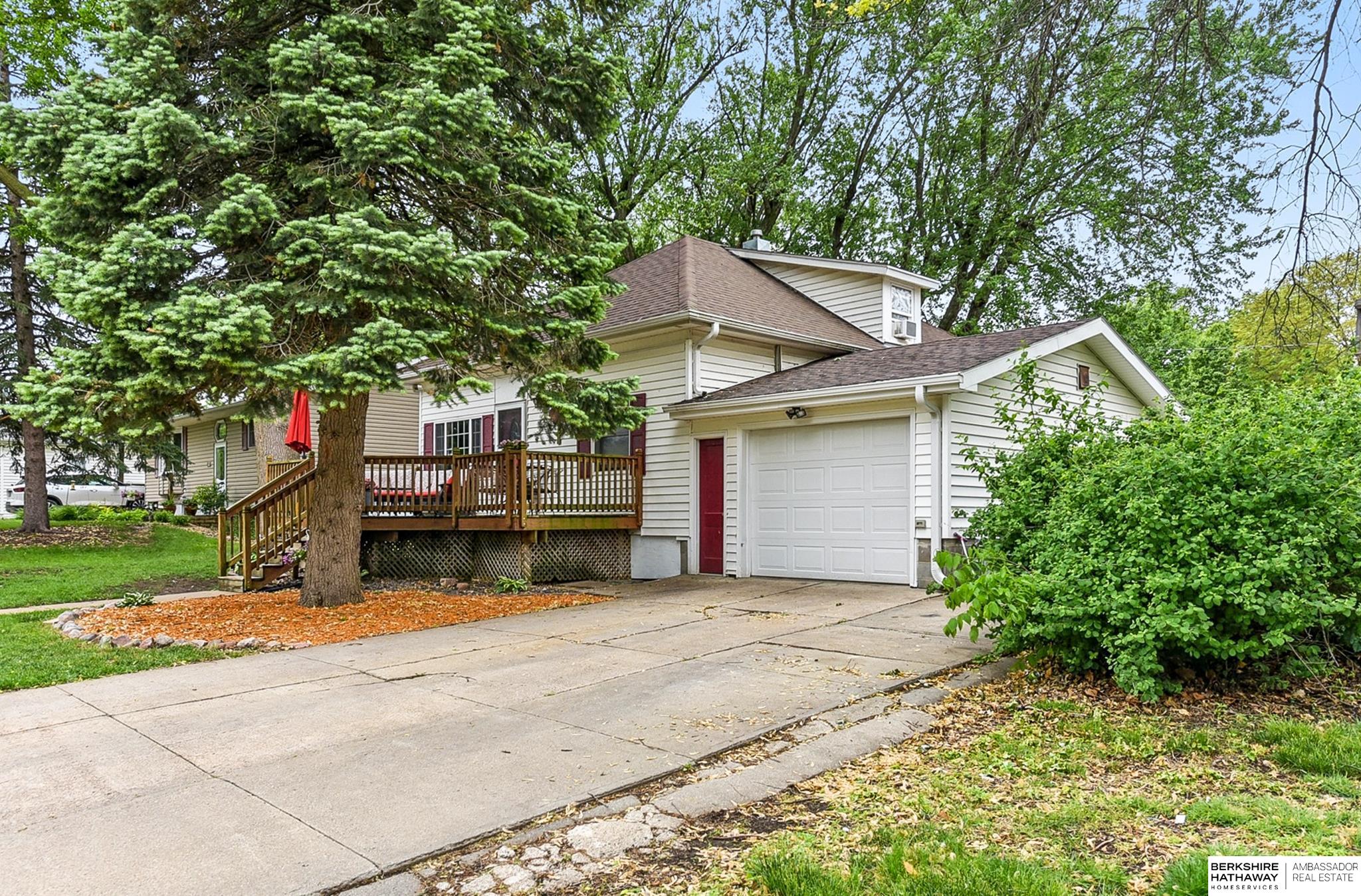 Arlington, Nebraska 68002, United States, 3 Bedrooms Bedrooms, ,2 BathroomsBathrooms,Residential,Pending,135142