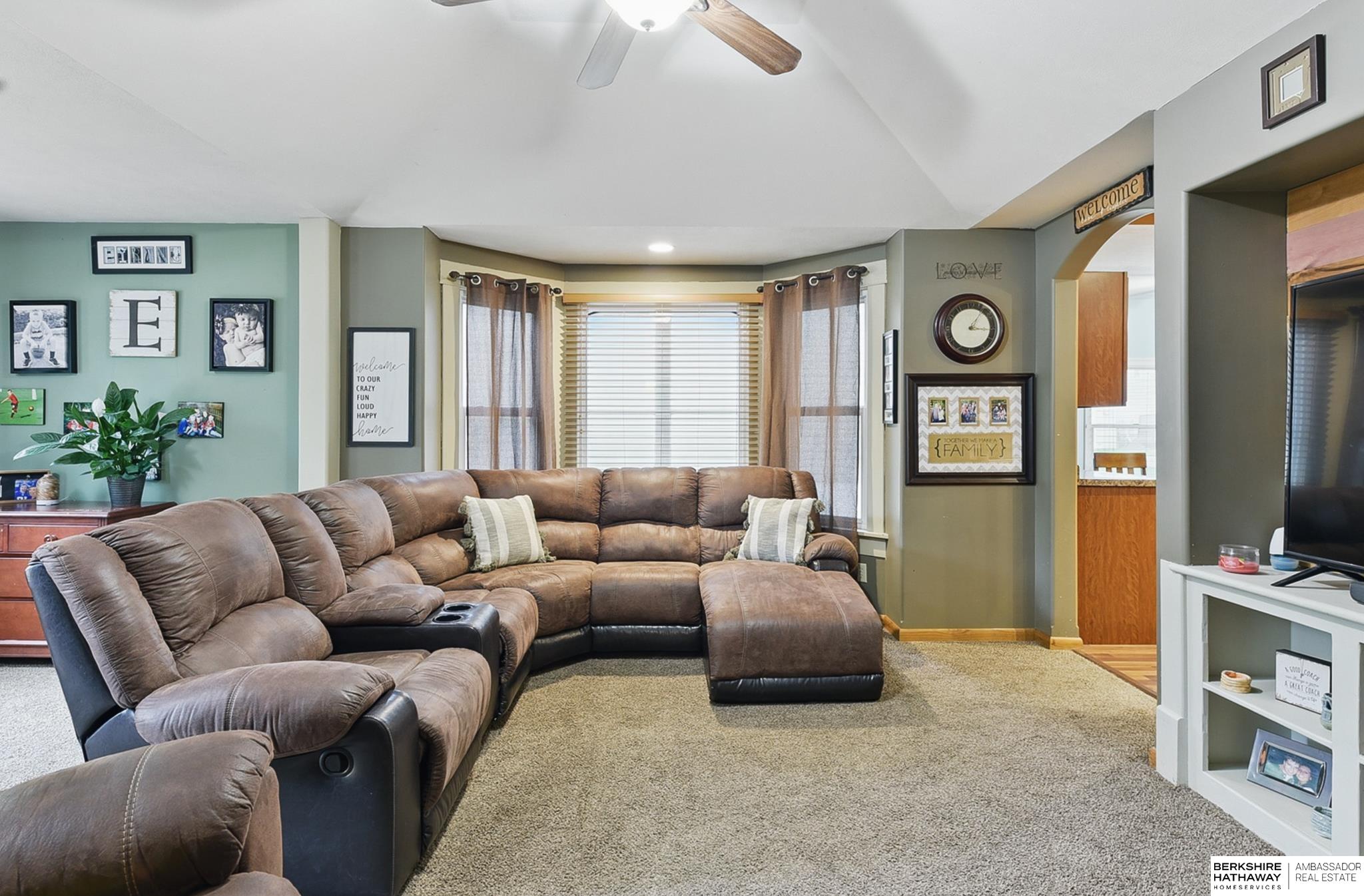 Arlington, Nebraska 68002, United States, 3 Bedrooms Bedrooms, ,2 BathroomsBathrooms,Residential,Pending,135142