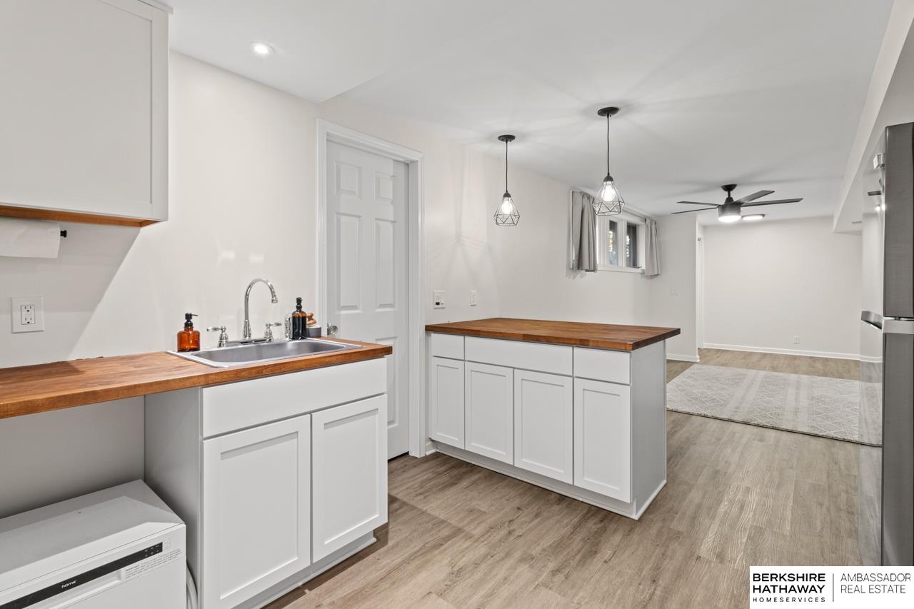 Omaha, Nebraska 68144, United States, 4 Bedrooms Bedrooms, ,2 BathroomsBathrooms,Residential,Active,239178