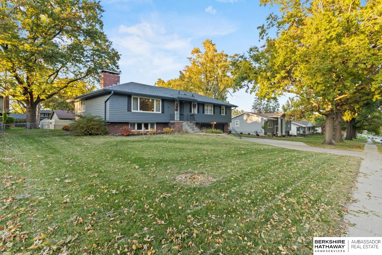 Omaha, Nebraska 68144, United States, 4 Bedrooms Bedrooms, ,2 BathroomsBathrooms,Residential,Active,239178