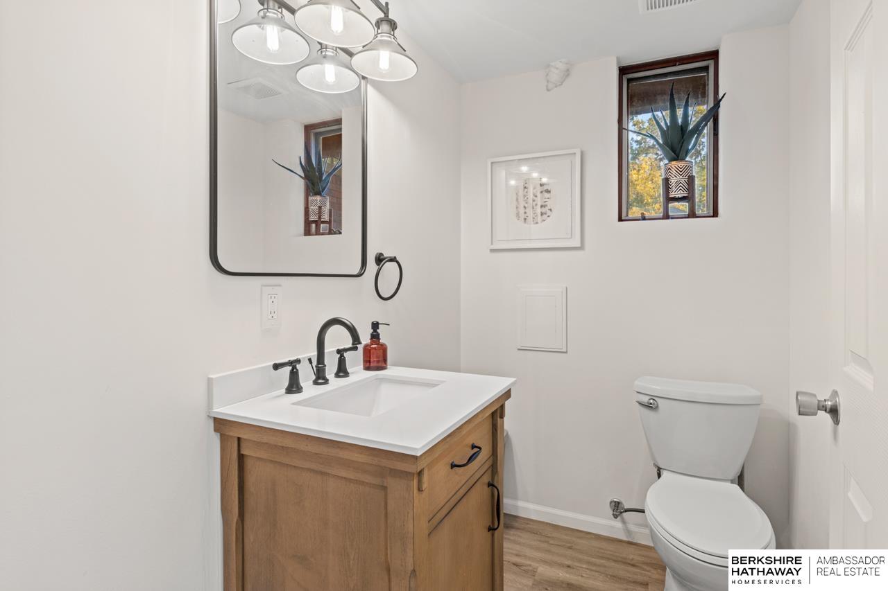 Omaha, Nebraska 68144, United States, 4 Bedrooms Bedrooms, ,2 BathroomsBathrooms,Residential,Active,239178