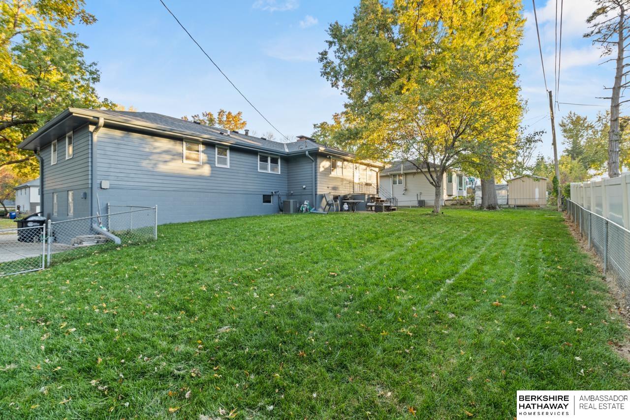 Omaha, Nebraska 68144, United States, 4 Bedrooms Bedrooms, ,2 BathroomsBathrooms,Residential,Active,239178