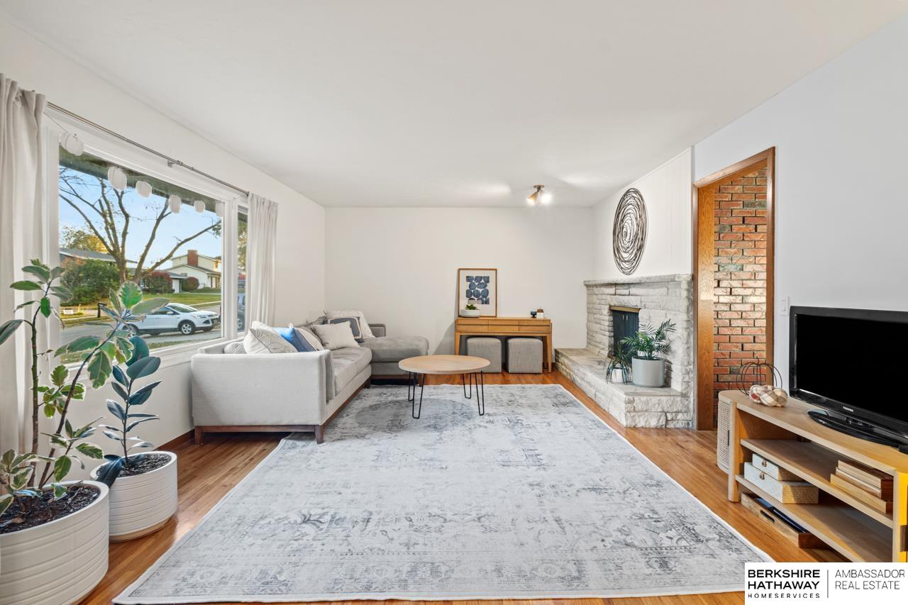 Omaha, Nebraska 68144, United States, 4 Bedrooms Bedrooms, ,2 BathroomsBathrooms,Residential,Active,239178