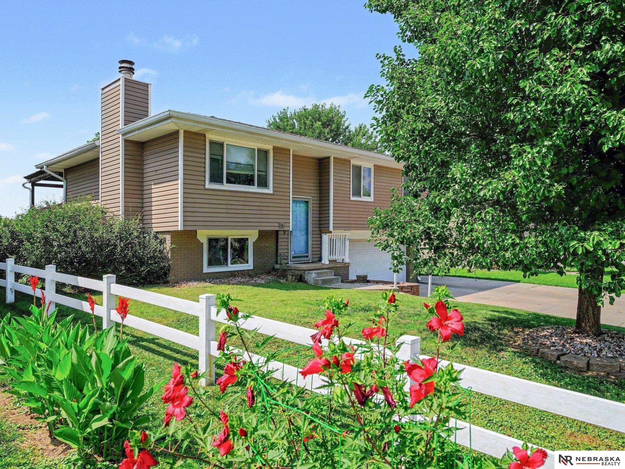 904 Evergreen Avenue