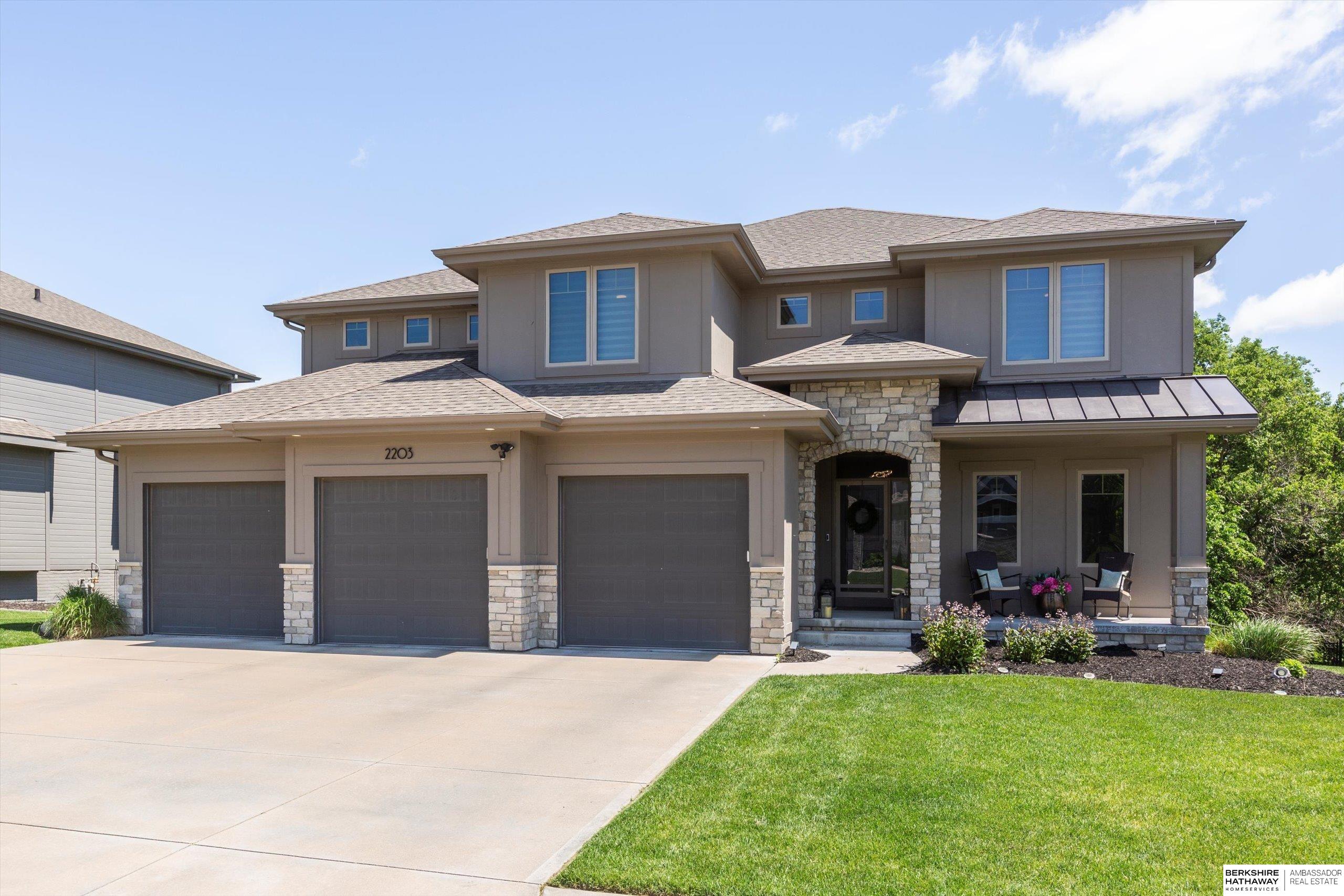 Elkhorn, Nebraska 68022, United States, 5 Bedrooms Bedrooms, ,4 BathroomsBathrooms,Residential,Active,140247